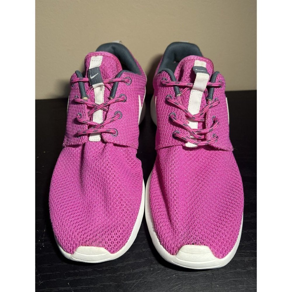 Nike Roshe One Women’s White Club Pink Running Shoes Size 8 #511882-605 - Picture 2 of 9